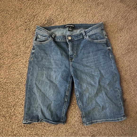 Unisex Jean shorts - Picture 1 of 3